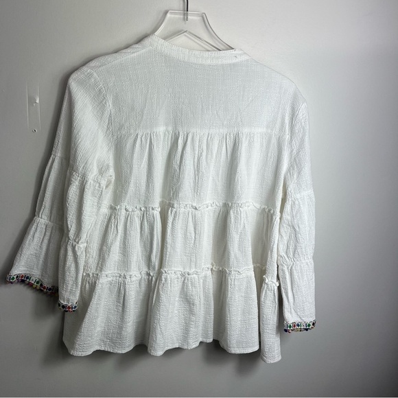 Altered State white boho tiered top with ball accent size large 1809 - Picture 3 of 3